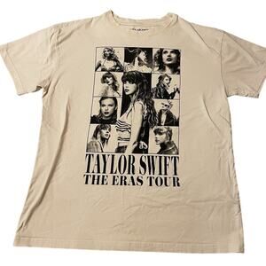 Taylor Swift The Eras Tour 2023 Ivory Short Sleeve Graphic Tee Shirt Size Medium